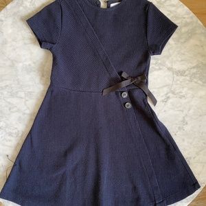 Zara Girls Size 7y textured dress with ribbon & button detail
